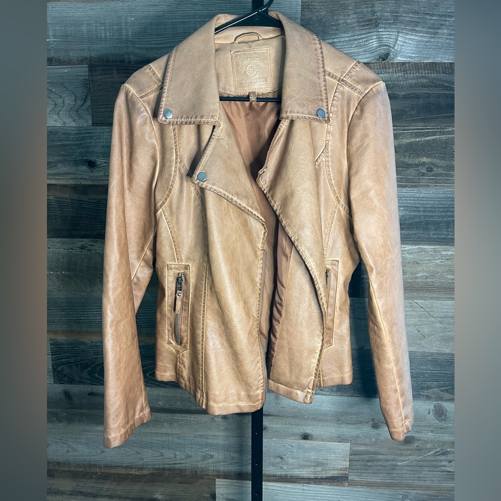 EUC Max Studio Faux Leather Jacket